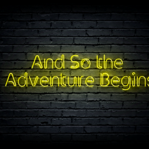 Led neono iškaba „And So the Adventure Begins”